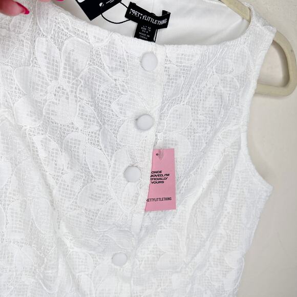 NWT Pretty Little Thing White Lace Boatneck Top Pleated Mini Skirt Two Piece Set - Picture 5 of 15